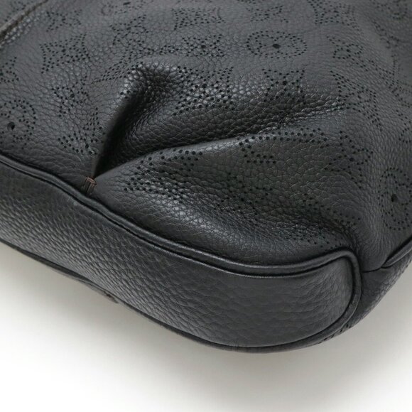 LOUIS VUITTON Black Shoulder Bag - Picture 4 of 10